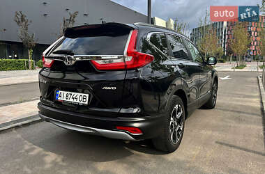 Внедорожник / Кроссовер Honda CR-V 2018 в 