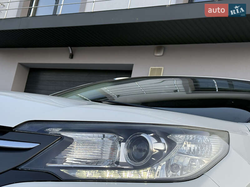 Внедорожник / Кроссовер Honda CR-V 2014 в Львове