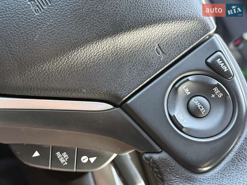 Внедорожник / Кроссовер Honda CR-V 2014 в Львове