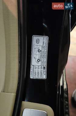Внедорожник / Кроссовер Honda CR-V 2011 в 