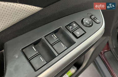 Внедорожник / Кроссовер Honda CR-V 2015 в 
