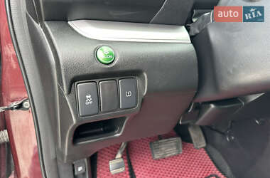 Внедорожник / Кроссовер Honda CR-V 2015 в 