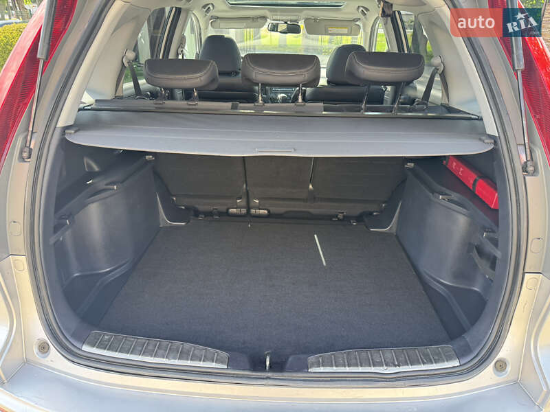 Внедорожник / Кроссовер Honda CR-V 2011 в Стрые