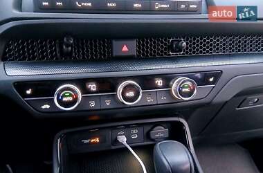 Внедорожник / Кроссовер Honda CR-V 2023 в 