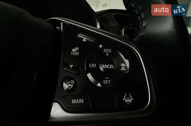 Позашляховик / Кросовер Honda CR-V 2022 в 
