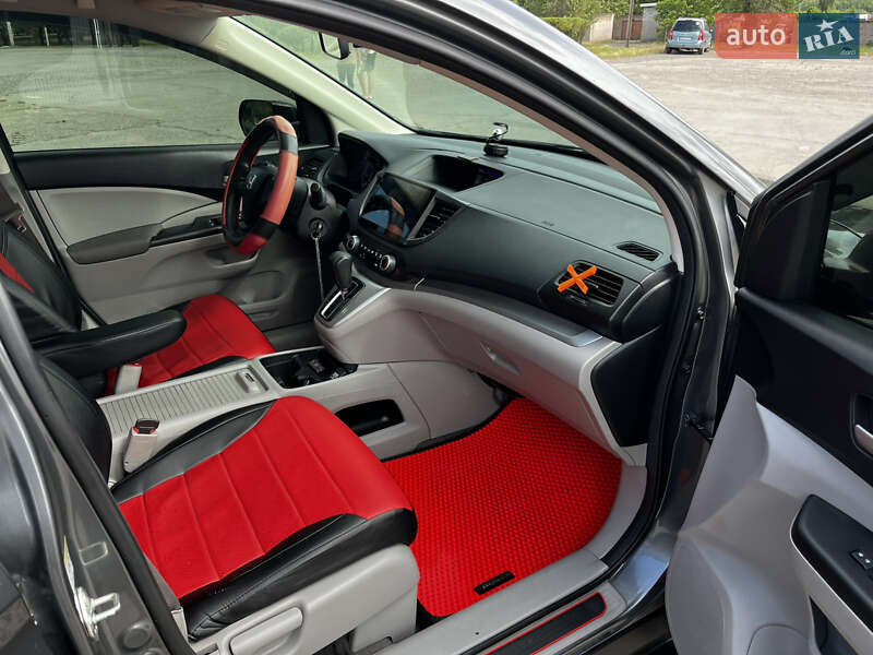 Внедорожник / Кроссовер Honda CR-V 2014 в Кривом Роге