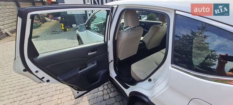 Внедорожник / Кроссовер Honda CR-V 2016 в Ровно