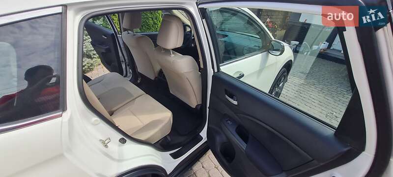 Внедорожник / Кроссовер Honda CR-V 2016 в Ровно