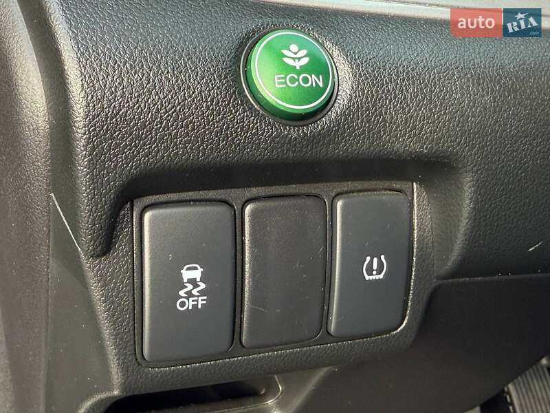 Внедорожник / Кроссовер Honda CR-V 2015 в Харькове