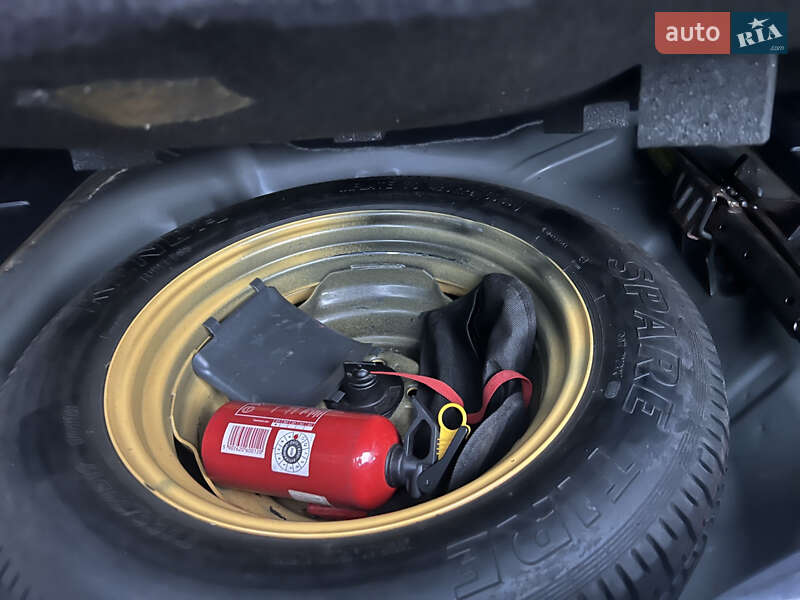 Внедорожник / Кроссовер Honda CR-V 2011 в Краснограде