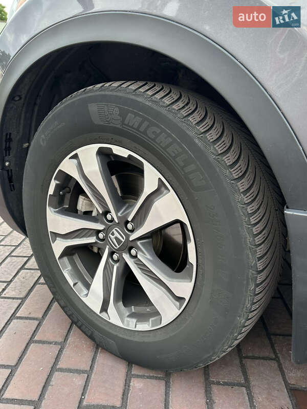 Внедорожник / Кроссовер Honda CR-V 2017 в Днепре