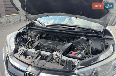 Внедорожник / Кроссовер Honda CR-V 2015 в 