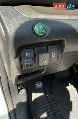 Внедорожник / Кроссовер Honda CR-V 2013 в 