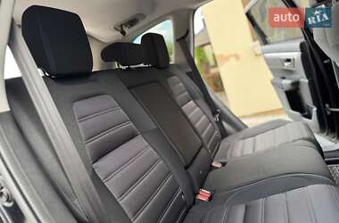 Внедорожник / Кроссовер Honda CR-V 2019 в 