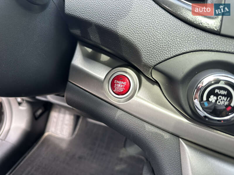Внедорожник / Кроссовер Honda CR-V 2012 в Ровно