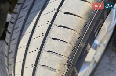 Внедорожник / Кроссовер Honda CR-V 2006 в 