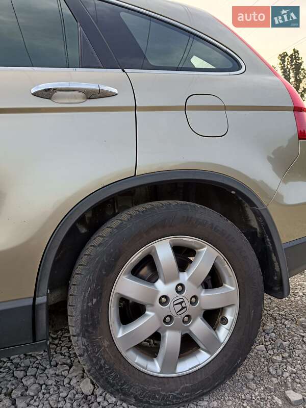 Внедорожник / Кроссовер Honda CR-V 2007 в Днепре