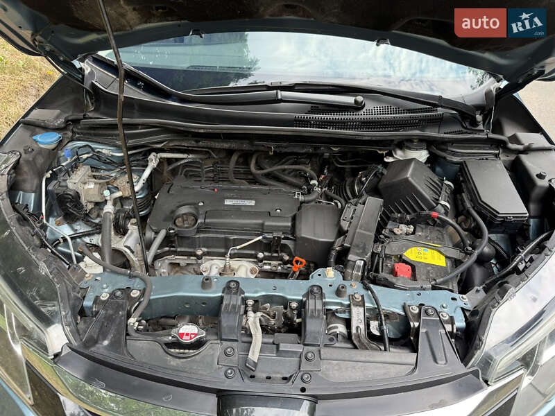 Внедорожник / Кроссовер Honda CR-V 2016 в Киеве