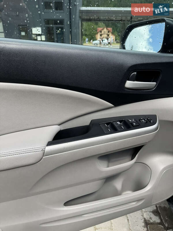 Внедорожник / Кроссовер Honda CR-V 2013 в Черновцах