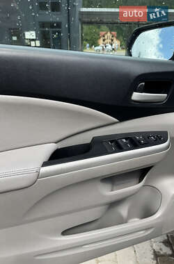 Позашляховик / Кросовер Honda CR-V 2013 в 