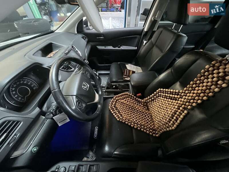 Внедорожник / Кроссовер Honda CR-V 2016 в Бродах