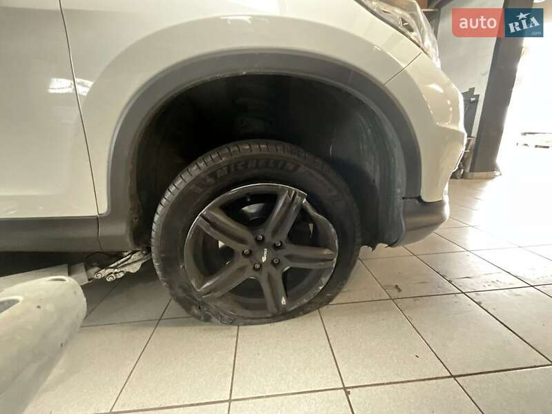 Внедорожник / Кроссовер Honda CR-V 2016 в Бродах