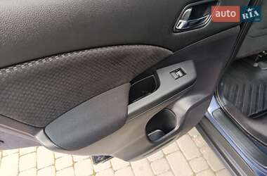 Внедорожник / Кроссовер Honda CR-V 2016 в 