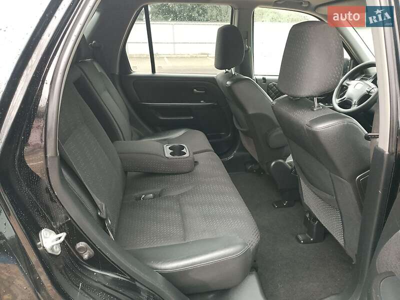 Внедорожник / Кроссовер Honda CR-V 2004 в Луцке