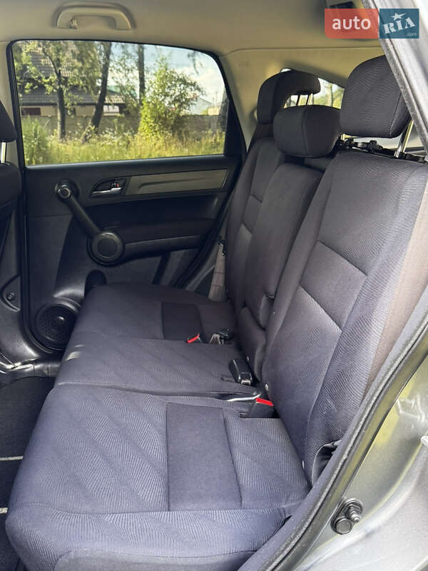 Внедорожник / Кроссовер Honda CR-V 2010 в Радивилове