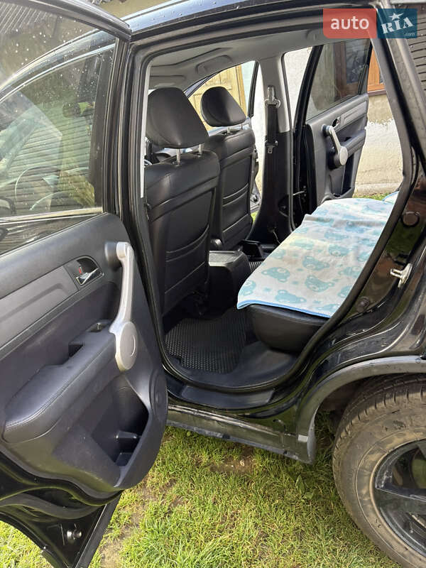 Внедорожник / Кроссовер Honda CR-V 2006 в Хырове