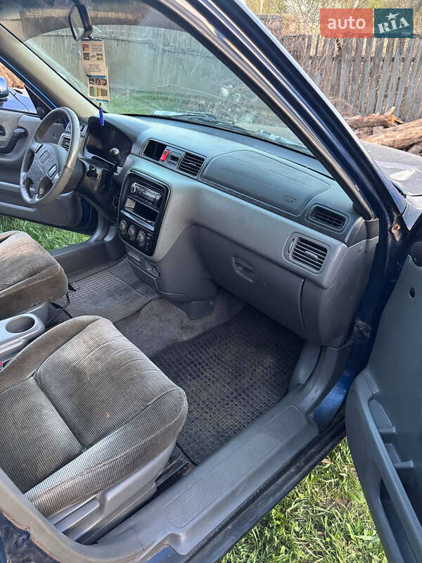 Внедорожник / Кроссовер Honda CR-V 1998 в Киеве