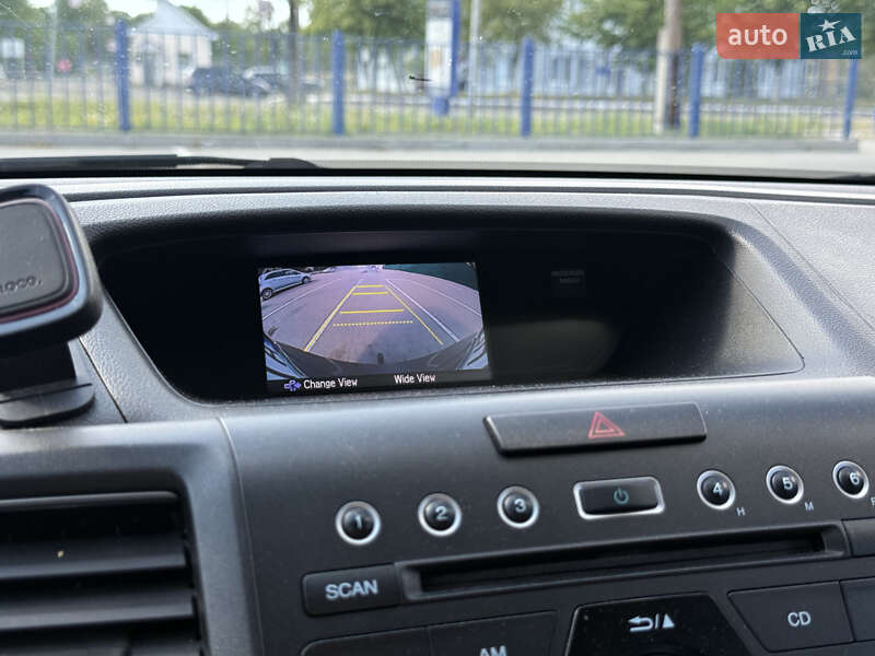 Внедорожник / Кроссовер Honda CR-V 2014 в Долине
