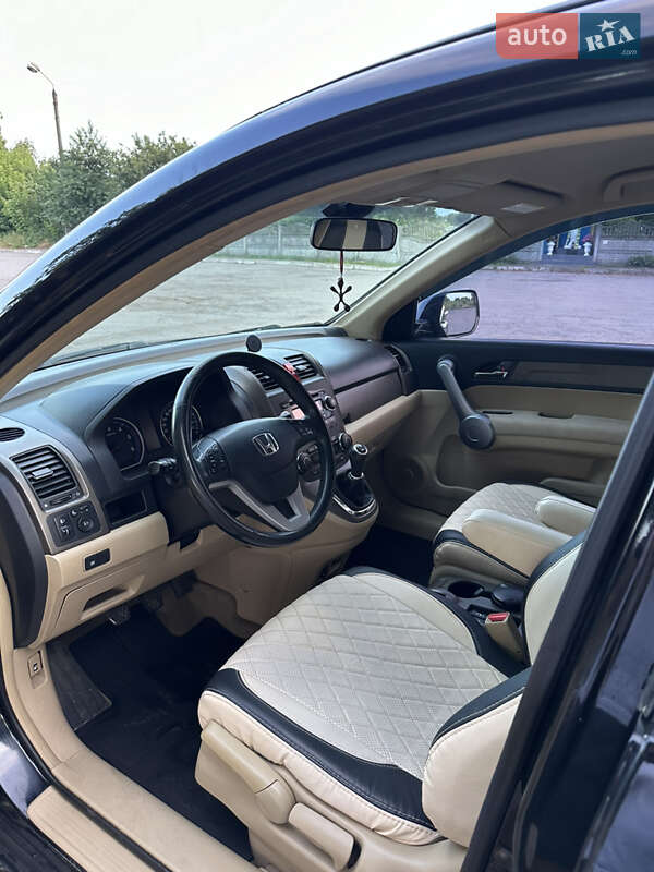 Внедорожник / Кроссовер Honda CR-V 2007 в Нетешине