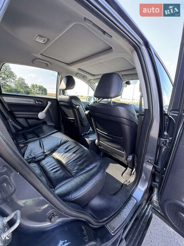 Внедорожник / Кроссовер Honda CR-V 2007 в Дубно