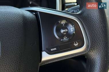 Внедорожник / Кроссовер Honda CR-V 2021 в 
