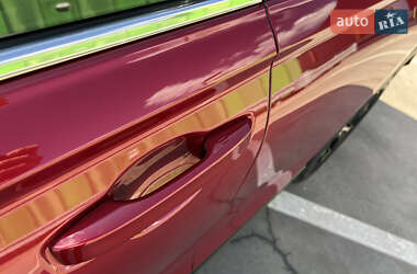 Внедорожник / Кроссовер Honda CR-V 2023 в 