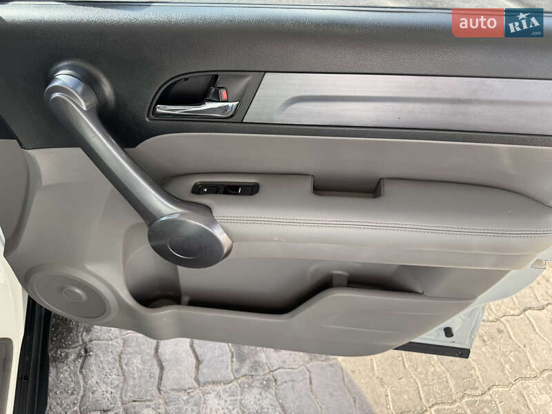 Внедорожник / Кроссовер Honda CR-V 2008 в Одессе
