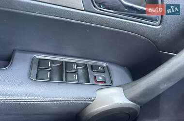 Внедорожник / Кроссовер Honda CR-V 2011 в 