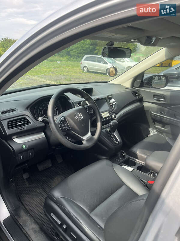 Внедорожник / Кроссовер Honda CR-V 2016 в Киеве