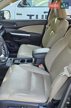 Внедорожник / Кроссовер Honda CR-V 2015 в 