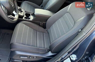 Внедорожник / Кроссовер Honda CR-V 2023 в 