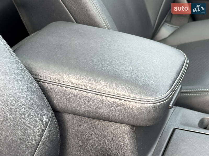 Внедорожник / Кроссовер Honda CR-V 2013 в Ровно