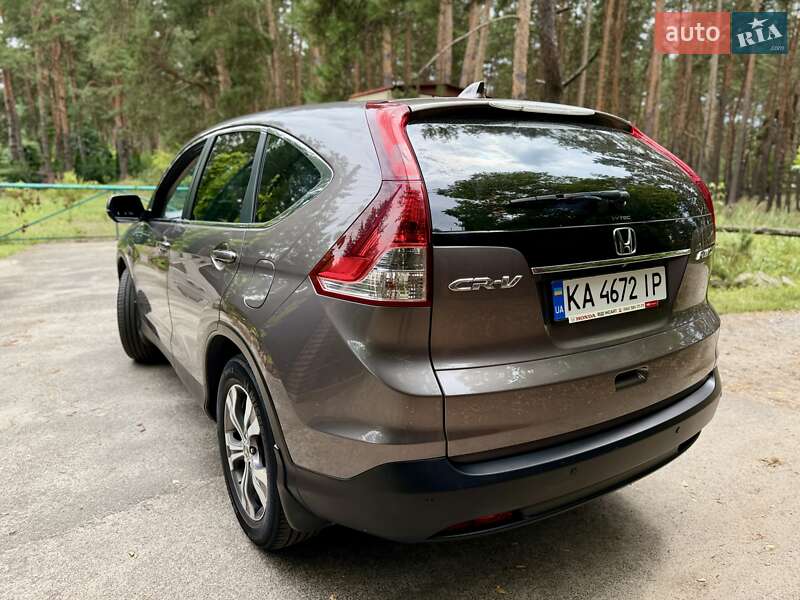 Внедорожник / Кроссовер Honda CR-V 2013 в Киеве