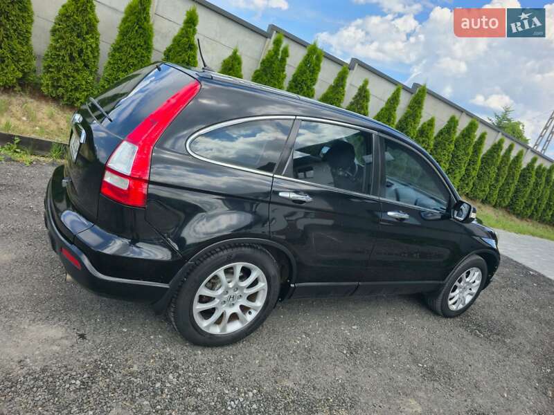 Внедорожник / Кроссовер Honda CR-V 2008 в Ирпене