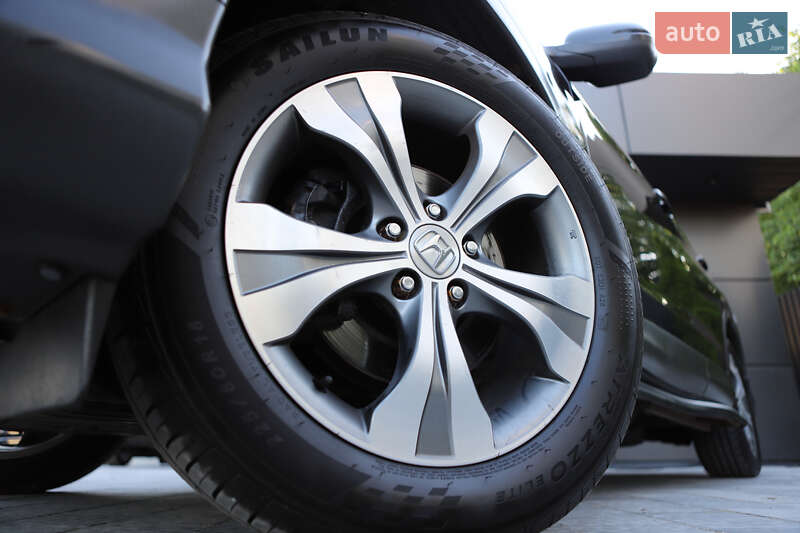 Внедорожник / Кроссовер Honda CR-V 2014 в Дрогобыче