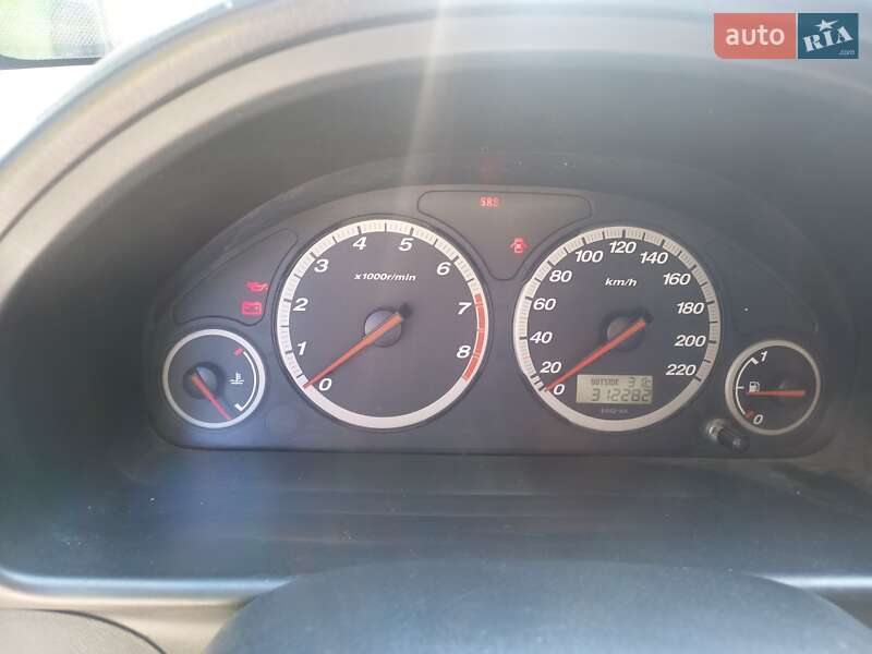 Внедорожник / Кроссовер Honda CR-V 2002 в Киеве