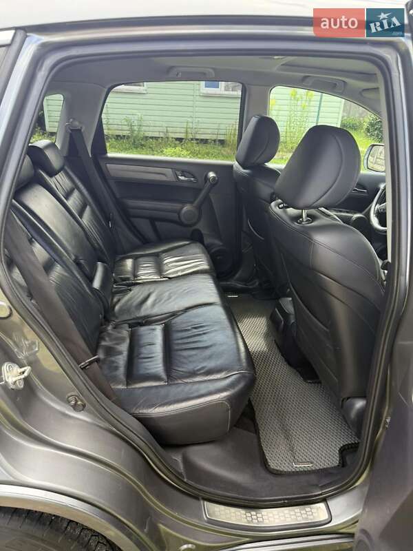 Внедорожник / Кроссовер Honda CR-V 2011 в Шостке