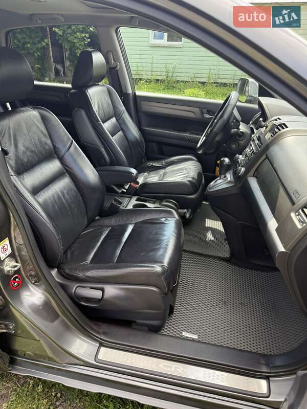 Внедорожник / Кроссовер Honda CR-V 2011 в Шостке