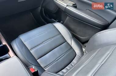 Внедорожник / Кроссовер Honda CR-V 2017 в 