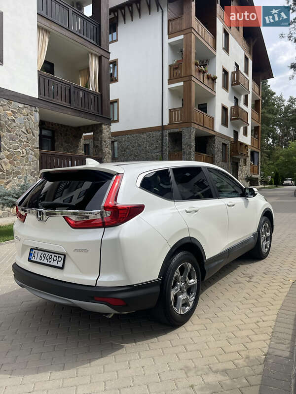 Внедорожник / Кроссовер Honda CR-V 2017 в Киеве